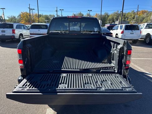 Used 2022 Nissan Frontier SV image 16