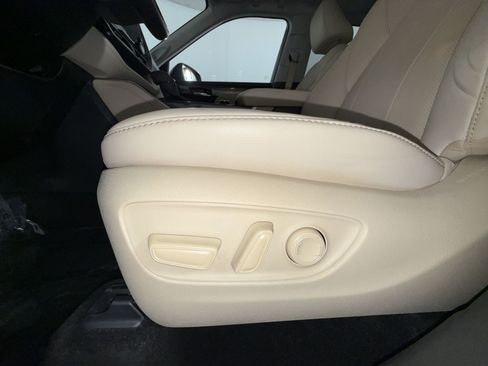 Used 2023 Toyota Highlander Limited AWD/4WD image 14