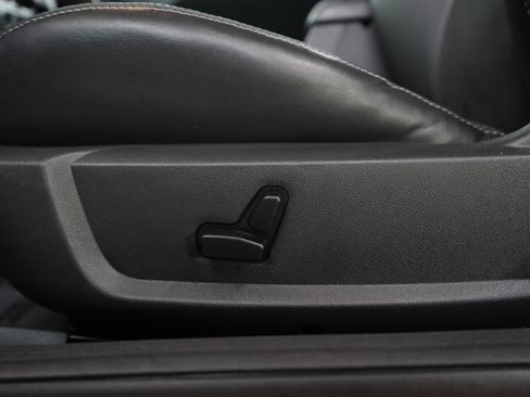Used 2009 Dodge Challenger SRT8 RWD image 20