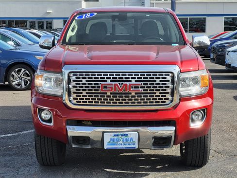 Used 2018 GMC Canyon Denali image 2
