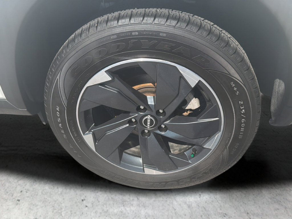Certified 2024 Nissan Rogue SV AWD/4WD image 58