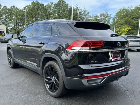 Used 2023 Volkswagen Atlas Cross Sport SE FWD image 8