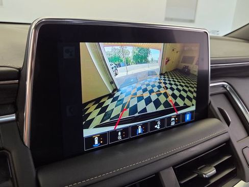 Used 2022 GMC Yukon SLT w/ SLT Premium Package RWD image 22