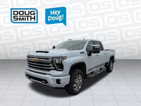 New 2026 Chevrolet Silverado 2500 High Country w/ High Country Premium Package AWD/4WD image 1