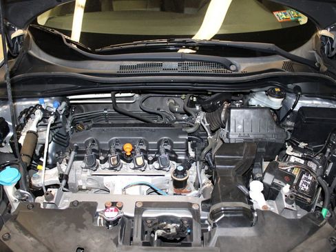 Used 2017 Honda HR-V LX image 28