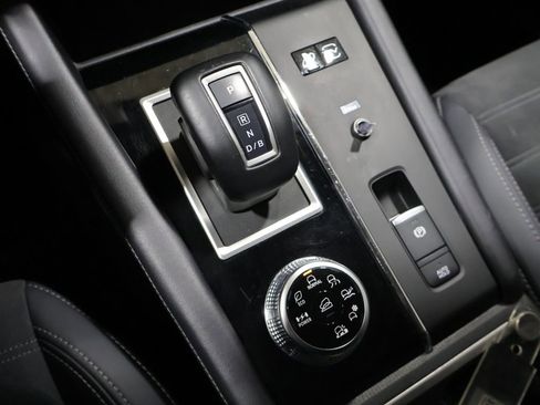 Used 2024 Mitsubishi Outlander SEL image 32