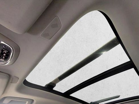 Used 2018 Volvo XC90 T6 Momentum w/ Convenience Package image 15