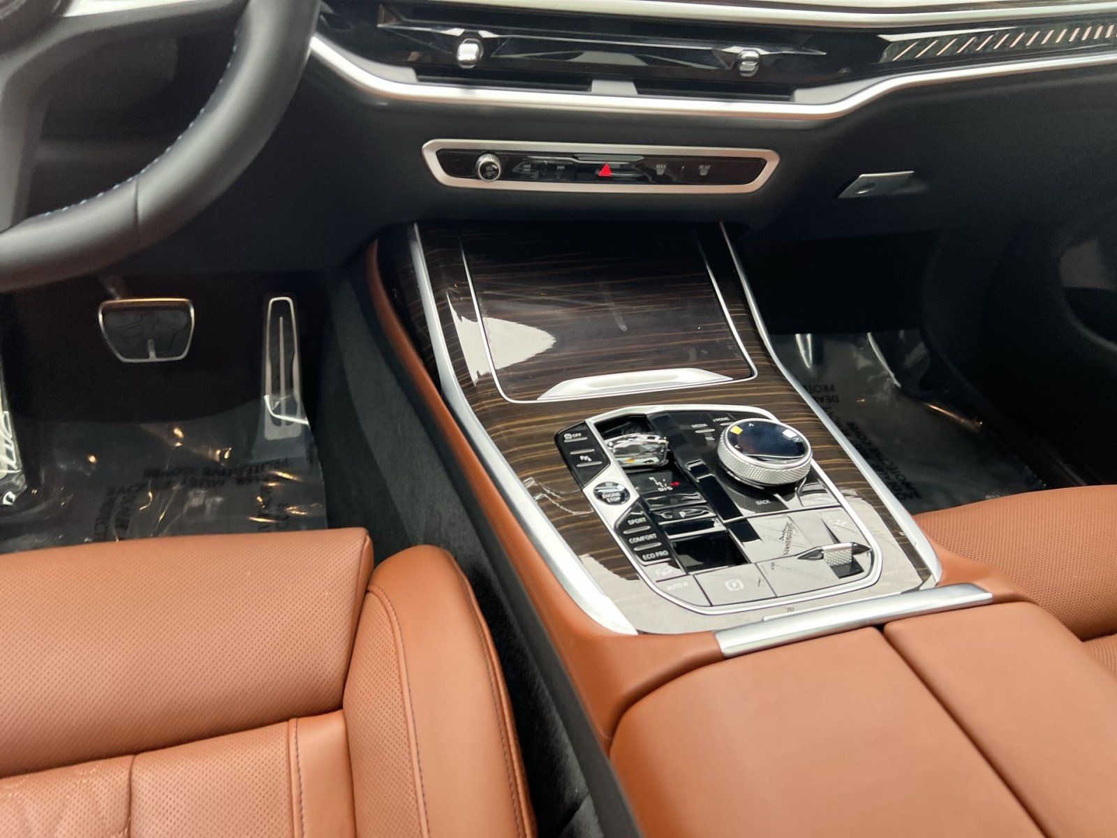 Used 2024 BMW X7 M60i w/ Executive Package AWD/4WD image 23
