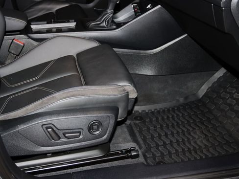 Used 2021 Audi Q3 2.0T Premium Plus w/ Premium Plus Package image 59