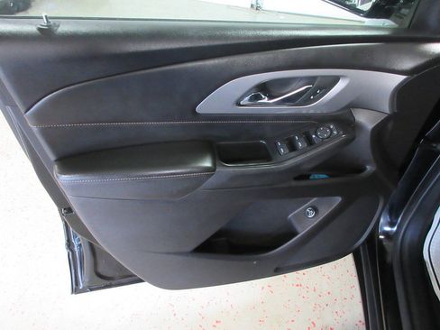 Used 2018 Chevrolet Traverse LT AWD/4WD image 35