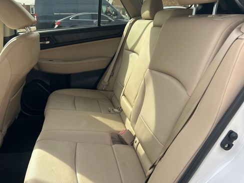 Used 2017 Subaru Outback 2.5i Limited image 16