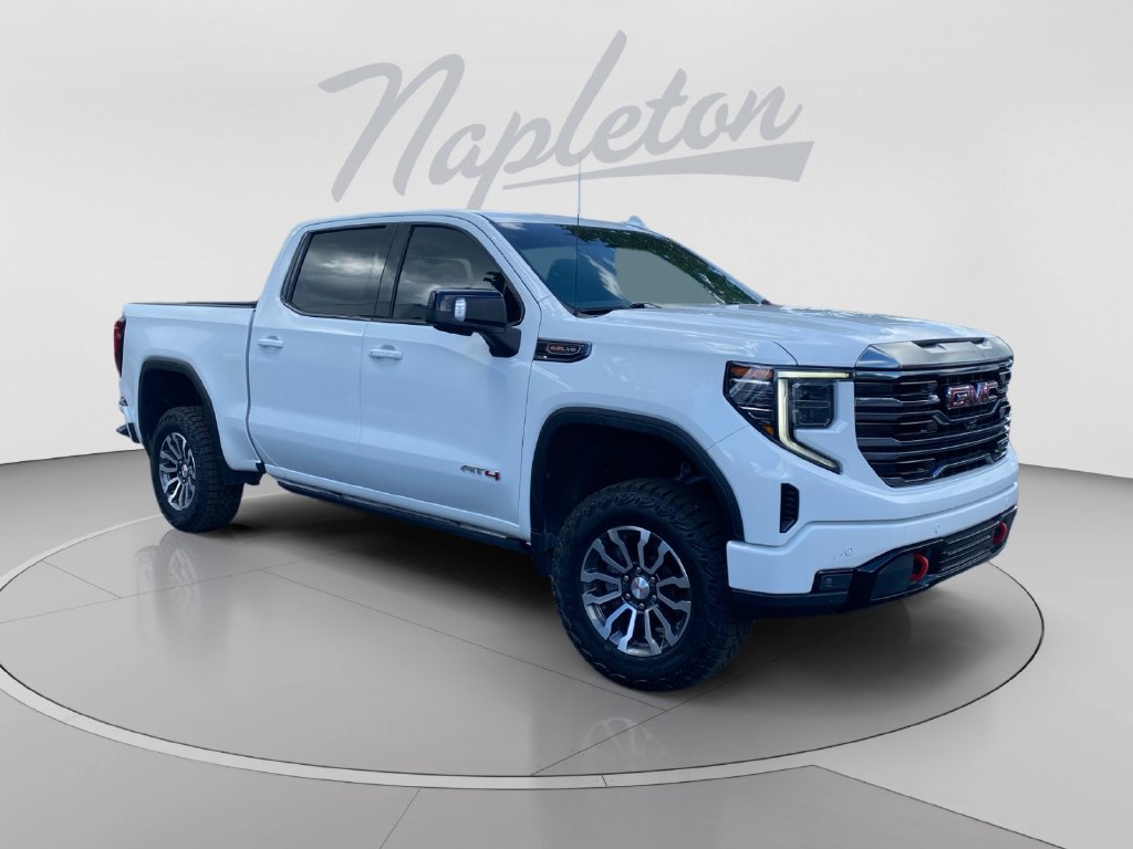 Used 2022 GMC Sierra 1500 AT4 w/ AT4 Premium Package AWD/4WD image 7