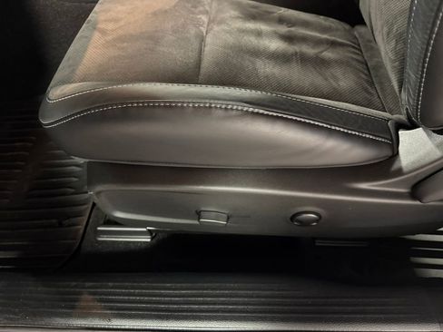 Used 2023 Dodge Challenger R/T w/ T/A Package image 24