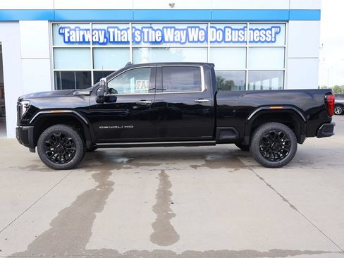 New 2026 GMC Sierra 2500 Denali Ultimate AWD/4WD image 7