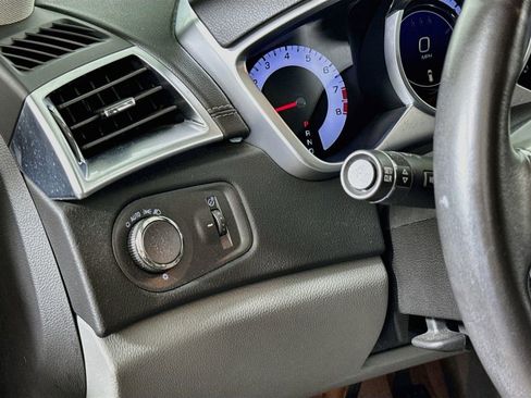 Used 2011 Cadillac SRX Luxury FWD image 10