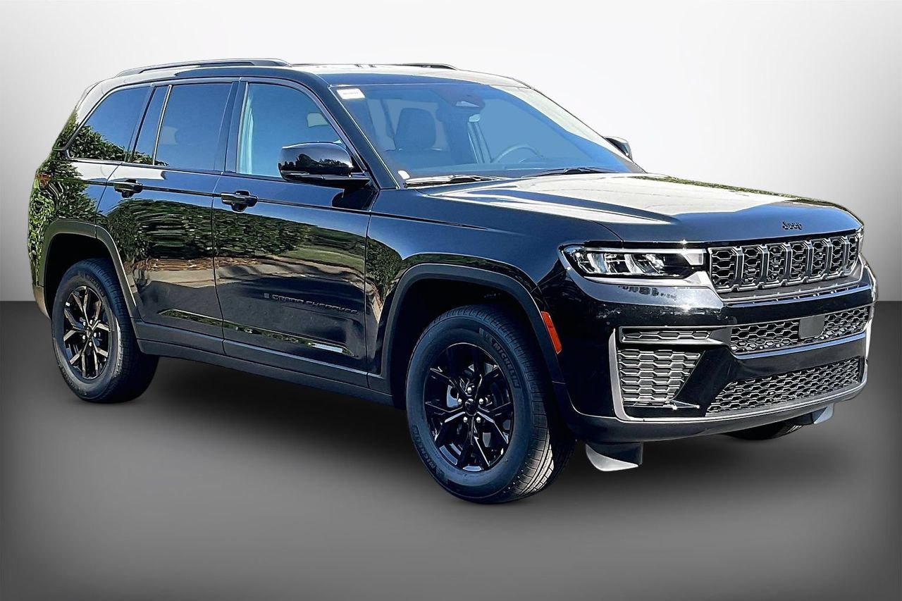 New 2026 Jeep Grand Cherokee Altitude AWD/4WD image 1