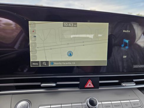 New 2026 Hyundai Elantra Limited FWD image 11