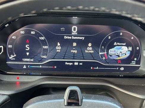 Used 2024 GMC Yukon Denali w/ Advanced Technology Package image 26