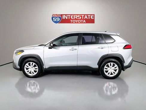 Certified 2022 Toyota Corolla Cross L image 4