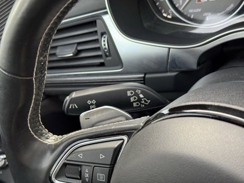Used 2016 Audi S6 Prestige w/ Prestige Package image 31
