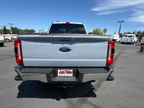 New 2026 Ford F250 Lariat w/ FX4 Off-Road Package AWD/4WD image 5