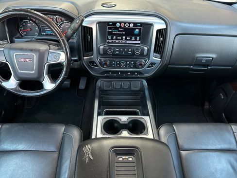 Used 2018 GMC Sierra 1500 SLT w/ SLT Premium Package image 15