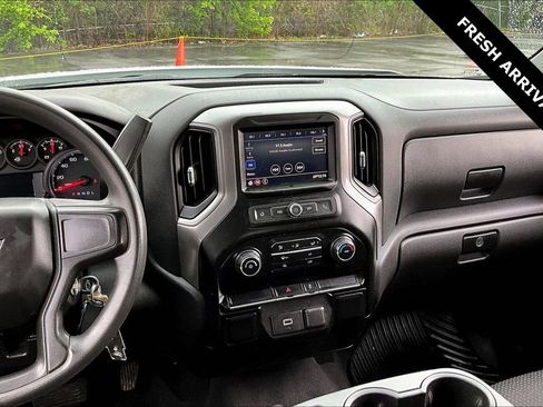 Used 2020 Chevrolet Silverado 1500 Custom image 10