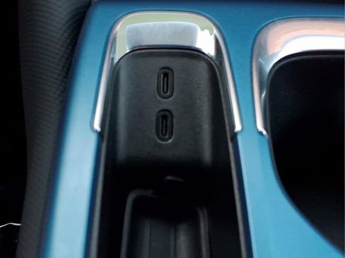 Used 2025 Chevrolet Equinox EV LT w/ Convenience Package FWD image 22