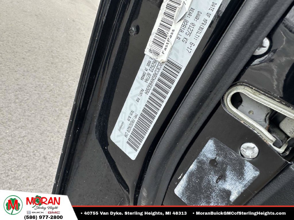 Used 2017 Chrysler 300 S RWD image 32