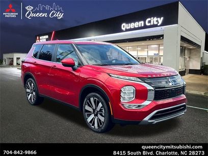 New 2025 Mitsubishi Outlander SE