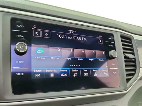 Used 2021 Volkswagen Atlas Cross Sport SE w/ Panoramic Sunroof Package image 45