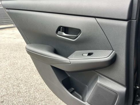 Used 2024 Nissan Sentra S FWD image 16