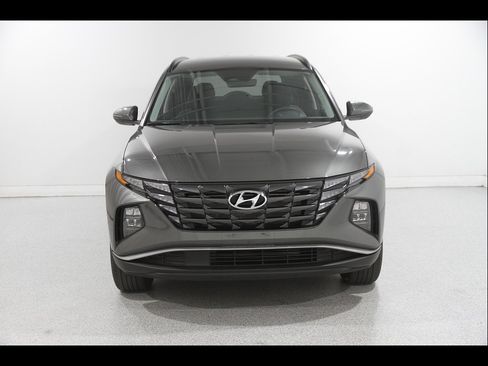 Certified 2023 Hyundai Tucson SEL AWD/4WD image 2