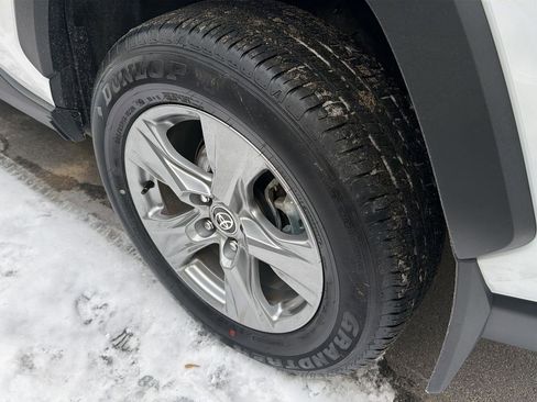 Used 2025 Toyota RAV4 XLE image 10