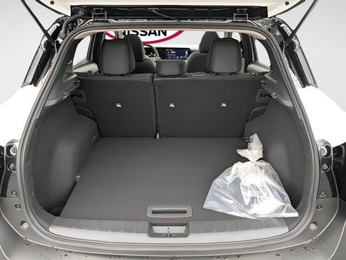 New 2026 Nissan Kicks SV w/ SV Premium Package FWD image 32