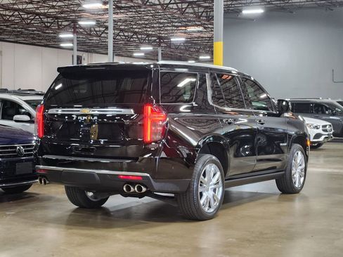 Used 2024 Chevrolet Tahoe High Country w/ Advanced Technology Package AWD/4WD image 9
