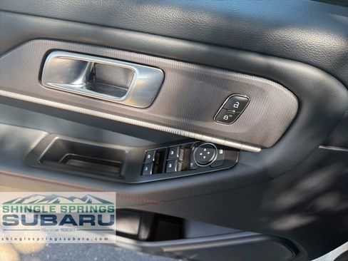 Used 2025 Ford Explorer ST-Line w/ ST-Line Street Pack AWD/4WD image 31