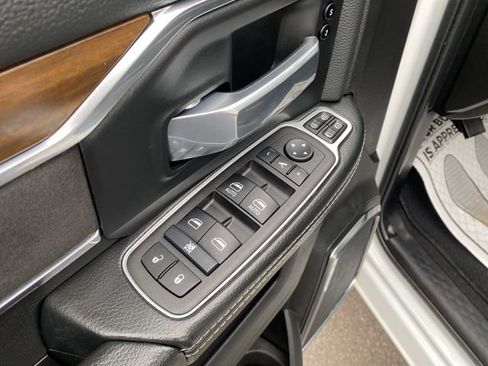 Used 2024 RAM 2500 Laramie w/ Safety Group AWD/4WD image 11