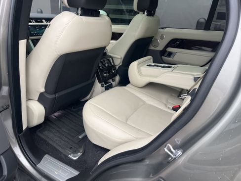 Used 2019 Land Rover Range Rover HSE image 19
