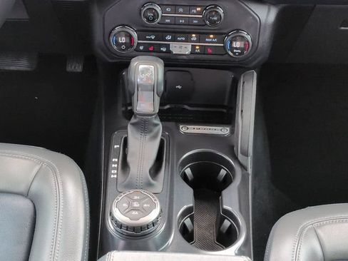 Used 2024 Ford Bronco Outer Banks AWD/4WD image 19