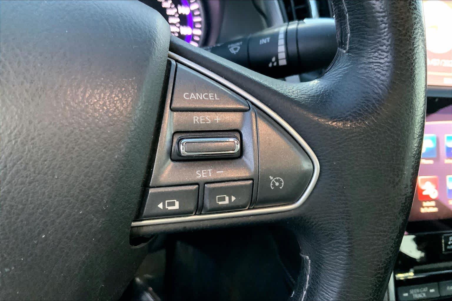 Used 2016 INFINITI Q50 Premium RWD image 23