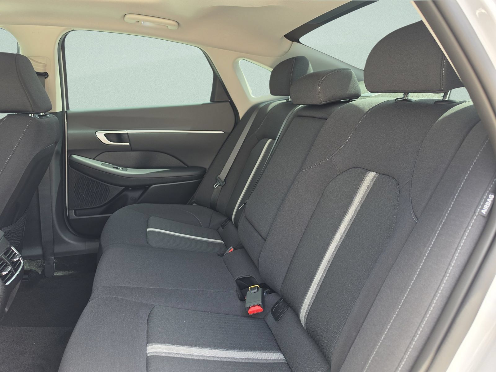New 2026 Hyundai Sonata SEL FWD image 19