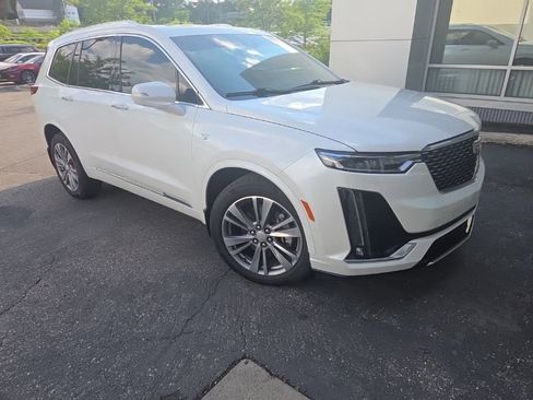 Used 2020 Cadillac XT6 Premium Luxury AWD/4WD image 28