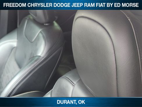 Used 2022 Jeep Cherokee Latitude AWD/4WD image 10