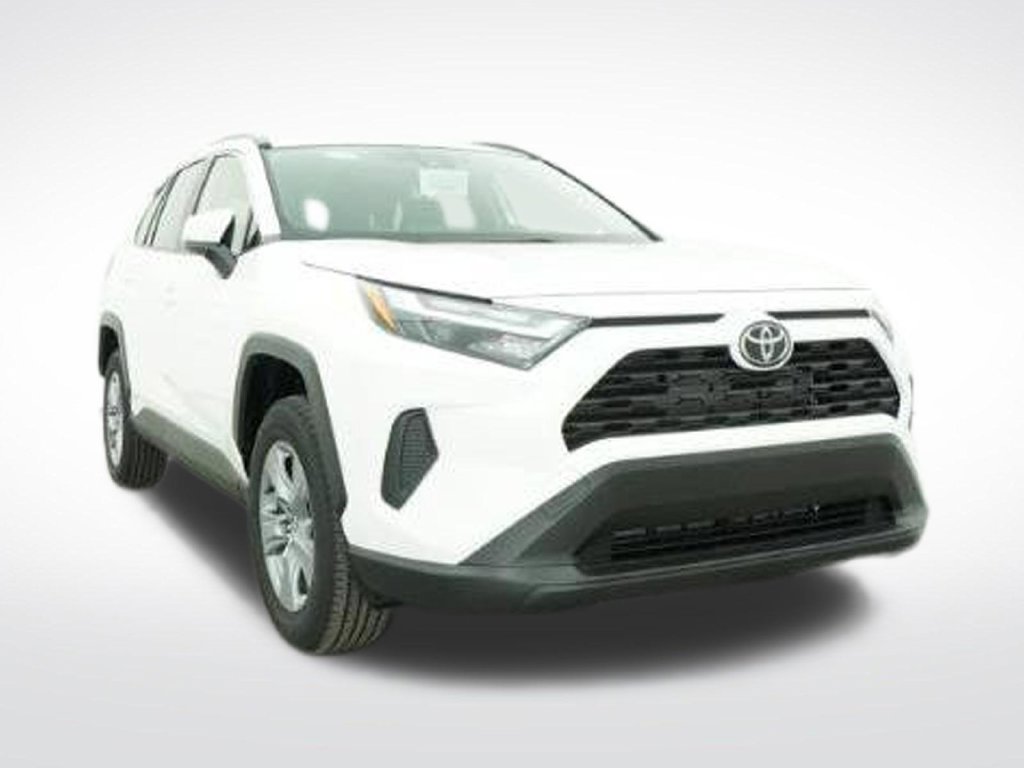 Used 2025 Toyota RAV4 XLE w/ Convenience Package AWD/4WD image 34