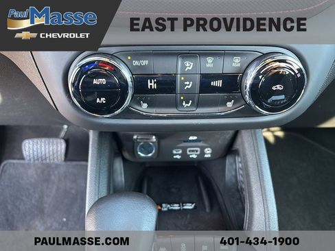 Certified 2022 Chevrolet TrailBlazer RS w/ Sun and Liftgate Package image 13