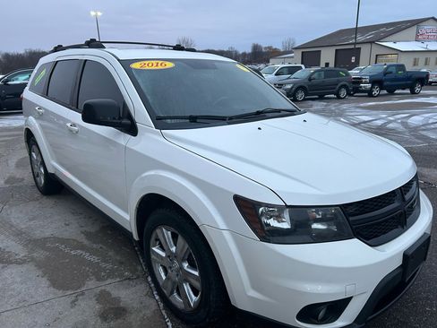 Used 2016 Dodge Journey SXT w/ Blacktop Package image 3