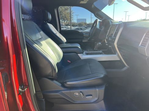 Used 2015 Ford F150 Lariat image 30