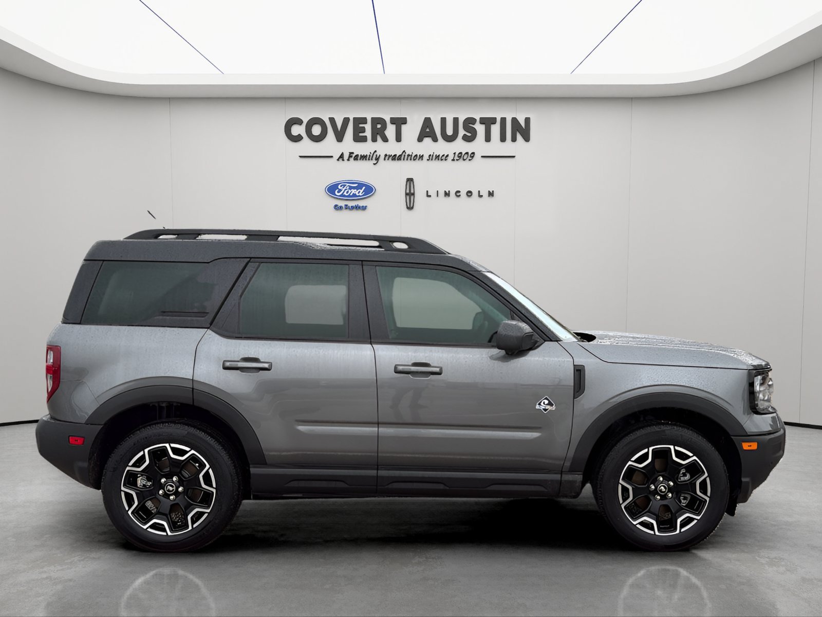 Certified 2025 Ford Bronco Sport Outer Banks w/ Outer Banks Tech Package+ AWD/4WD image 6