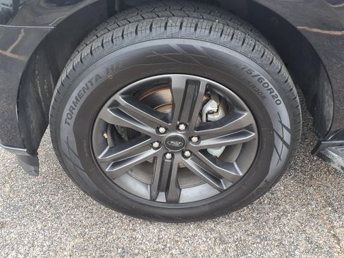 Used 2020 Ford Expedition XLT w/ Equipment Group 202A RWD image 9